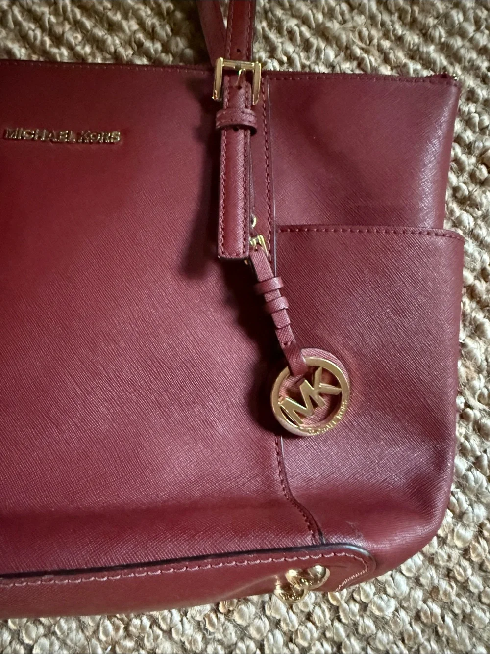 ⚜️👜MICHAEL KORS CHARLOTTE SAFFIANO BURGUNDY LEATHER TOTE BAG 👜⚜️
